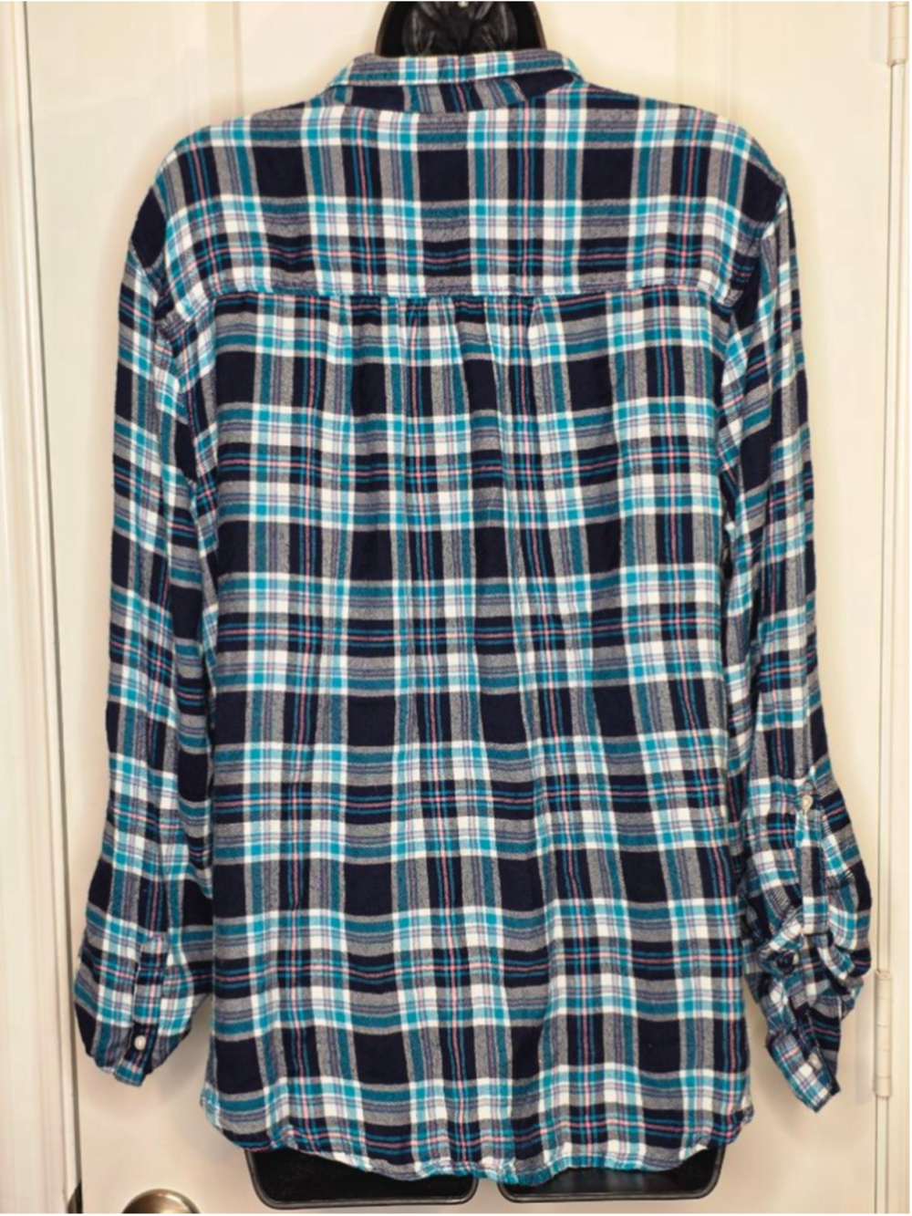 Crown & Ivy Navy Teal Plaid Button Down Shirt Women's Size XL - Picture 3 of 5